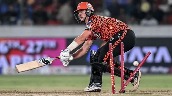 Vettori throws weight behind SRH batting unit after rare blip